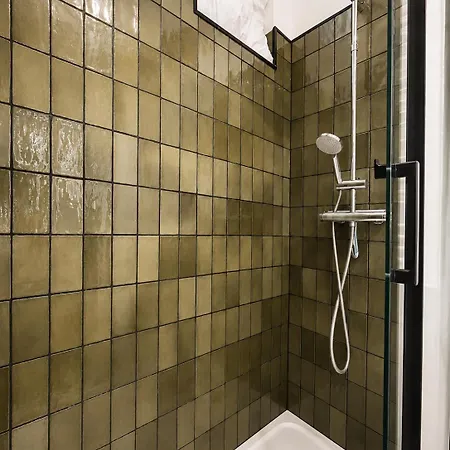 Avec Charme Authentique Au Coeur Des Quais De Maine - 2pers Apartman *